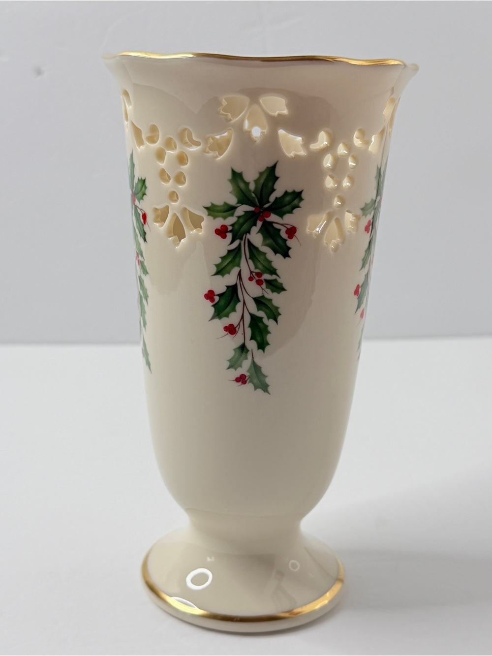 LENOX Christmas Holiday Holly Berries Pierced Porcelain Vase 7in